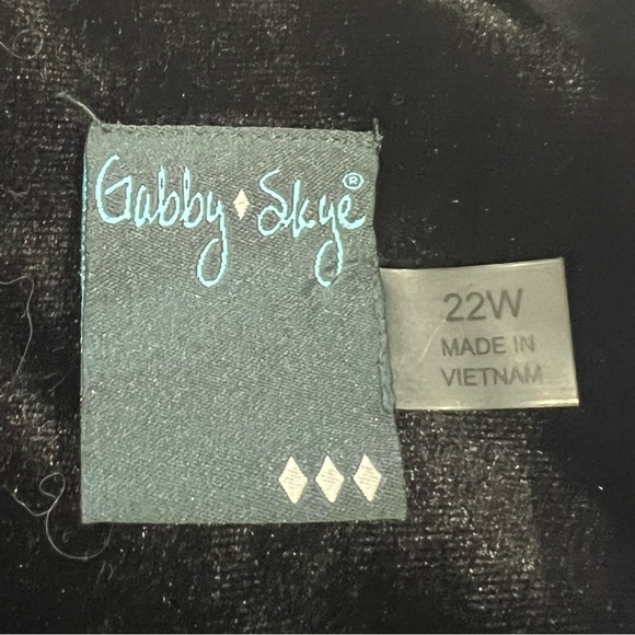 Velvet floral dress with bell sleeve - Picture 4 of 6